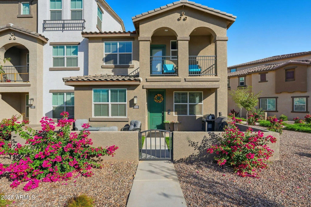 1255 N Arizona Avenue N (unit 1323), Chandler