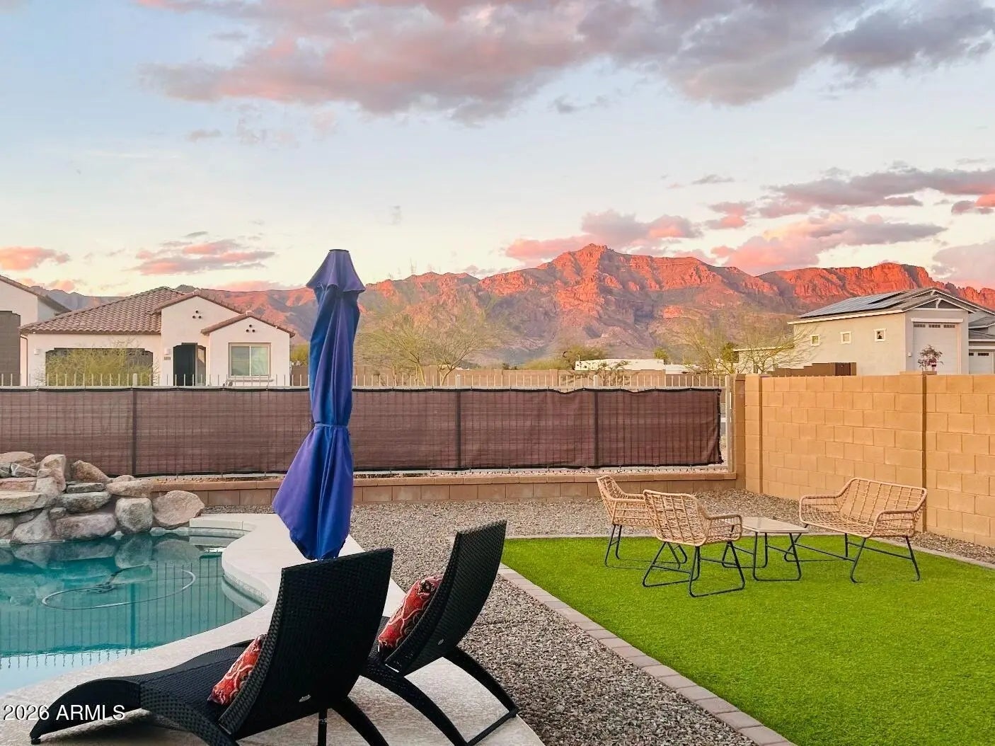 Photo of Listing #6939243