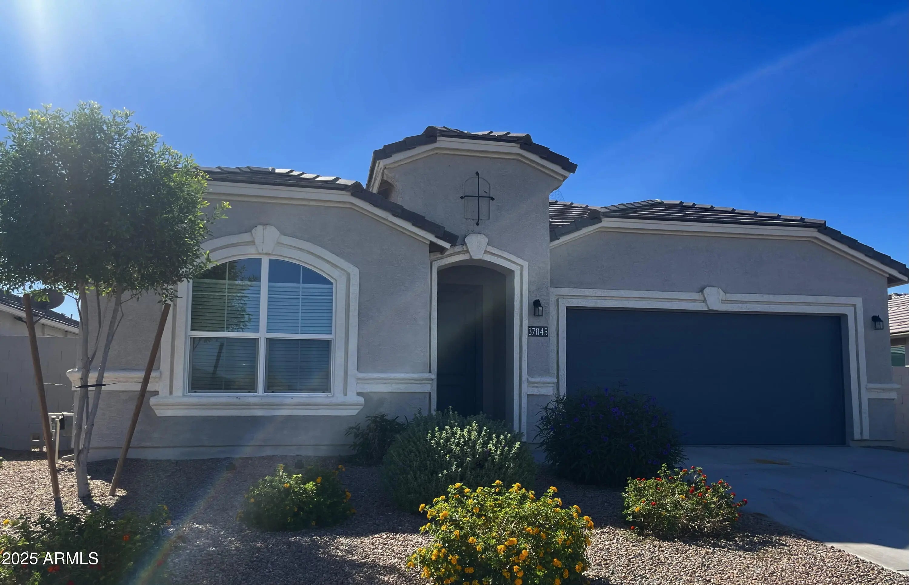 Photo of Listing #6939044