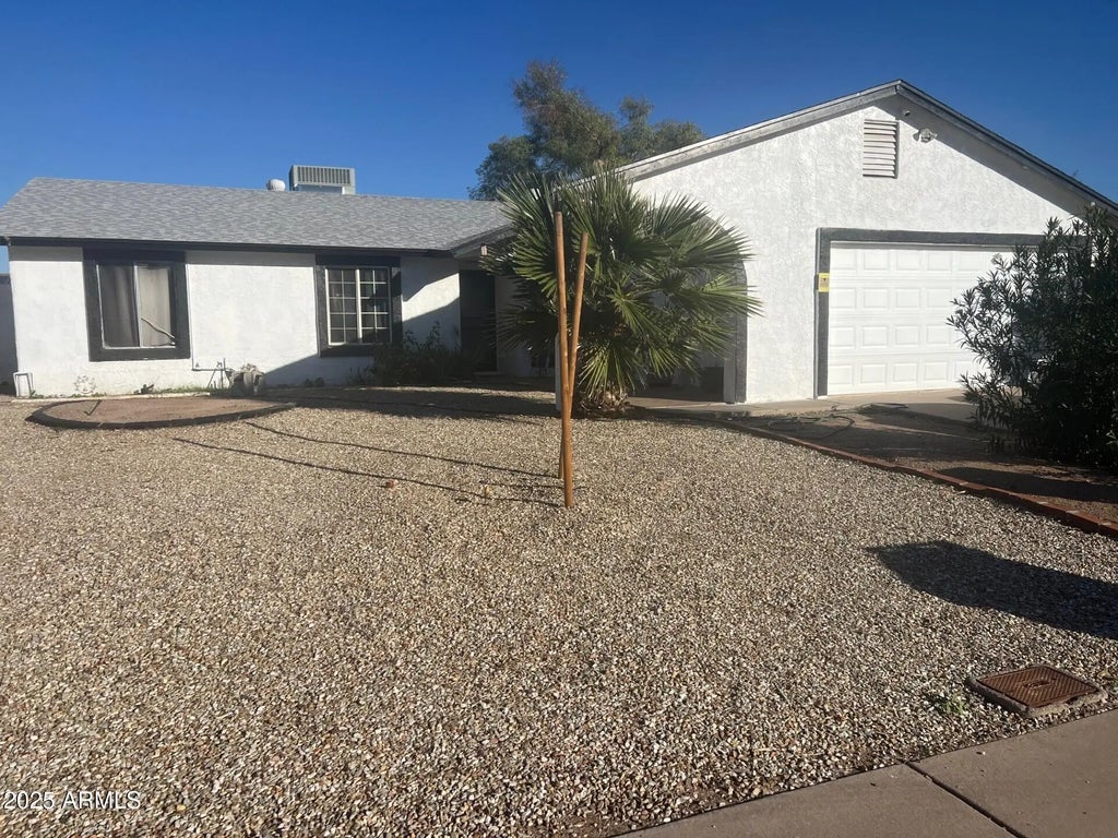 6033 S 42nd Street, Phoenix