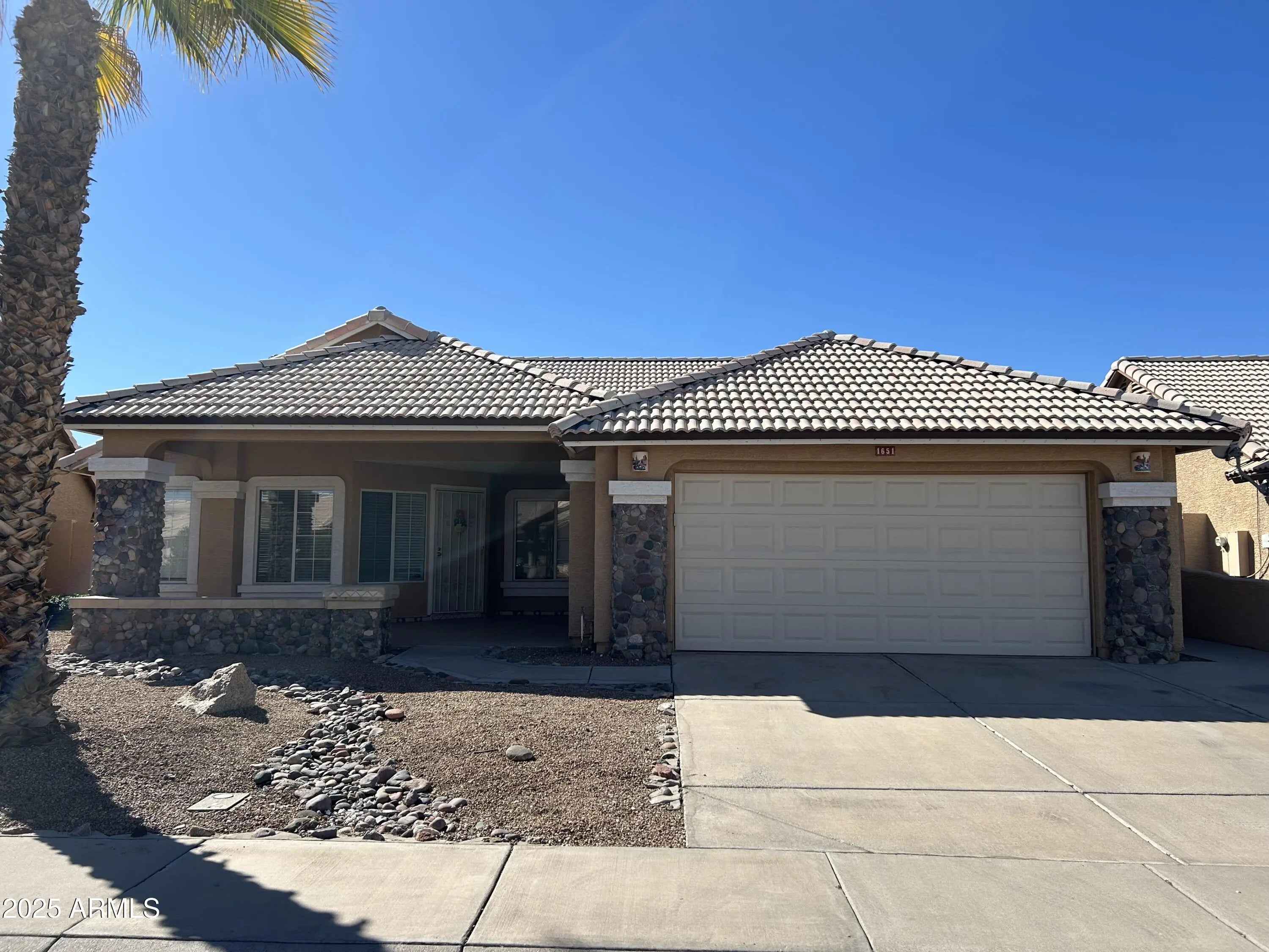 Photo of Listing #6939124