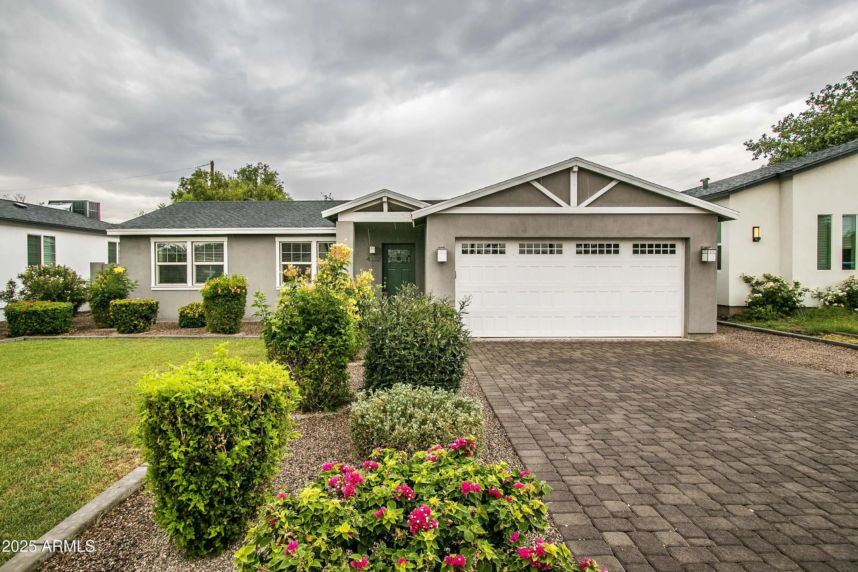 Photo of Listing #6939171