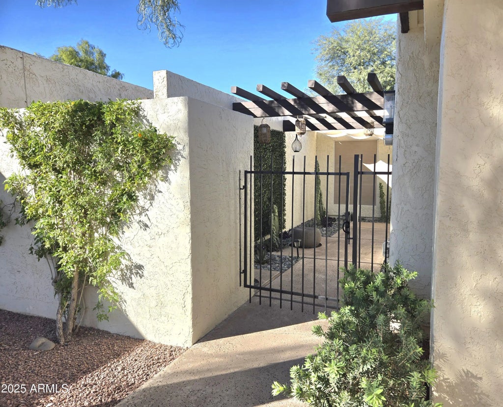 2545 N Miller Road, Scottsdale