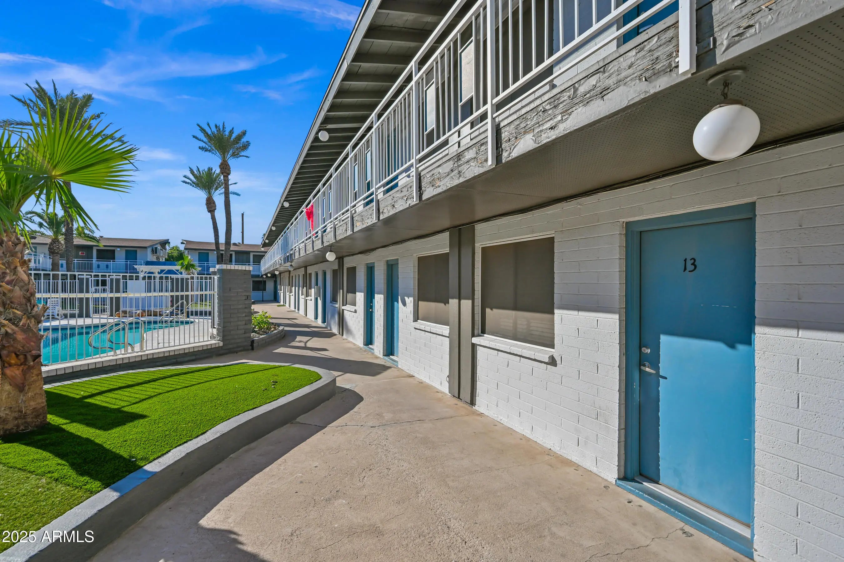 Photo of Listing #6939189