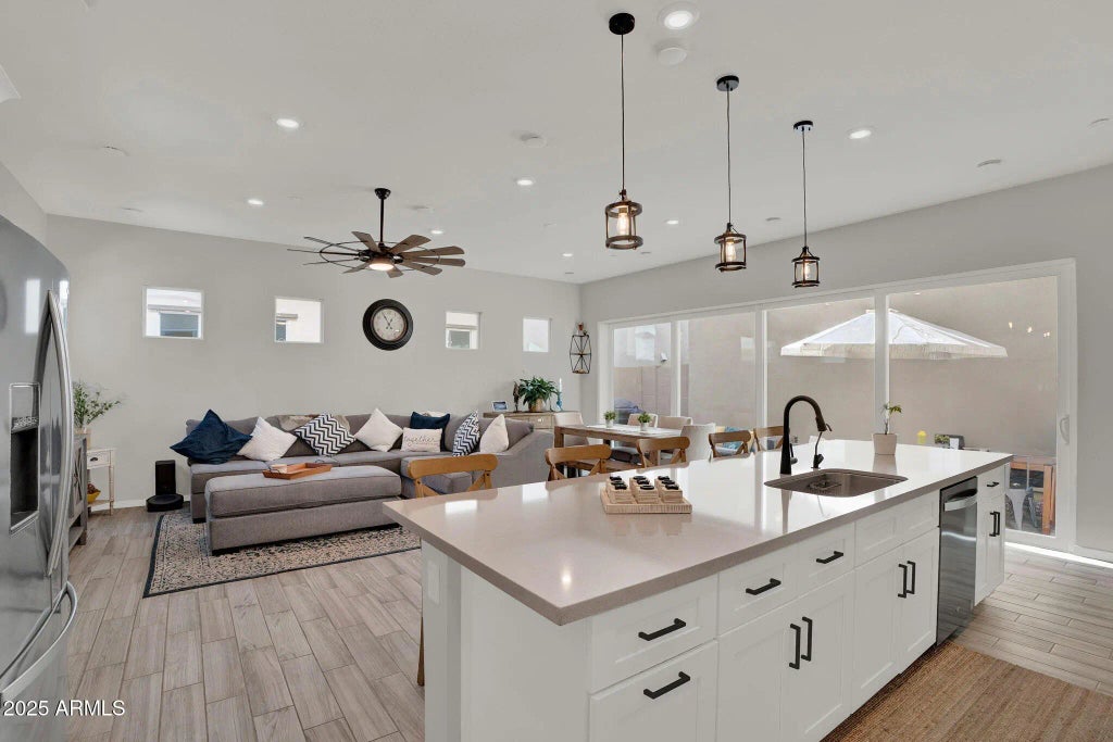 239 E Balsam Drive, Chandler