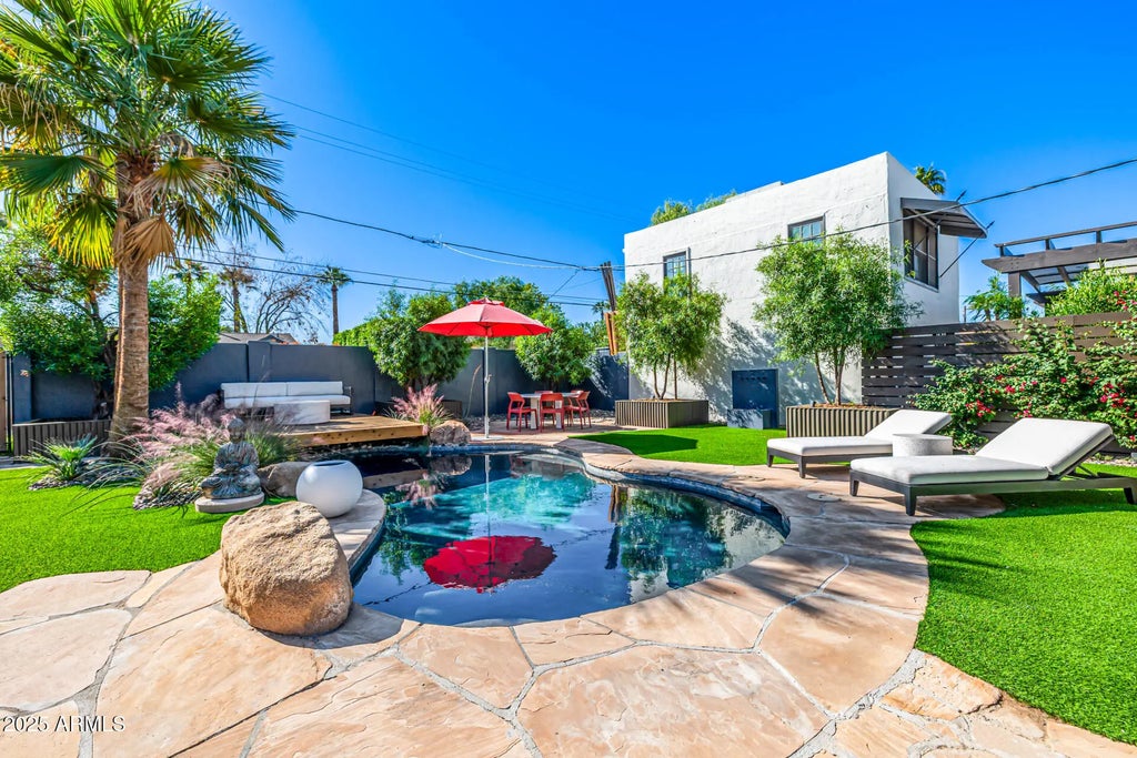 517 W Holly Street, Phoenix