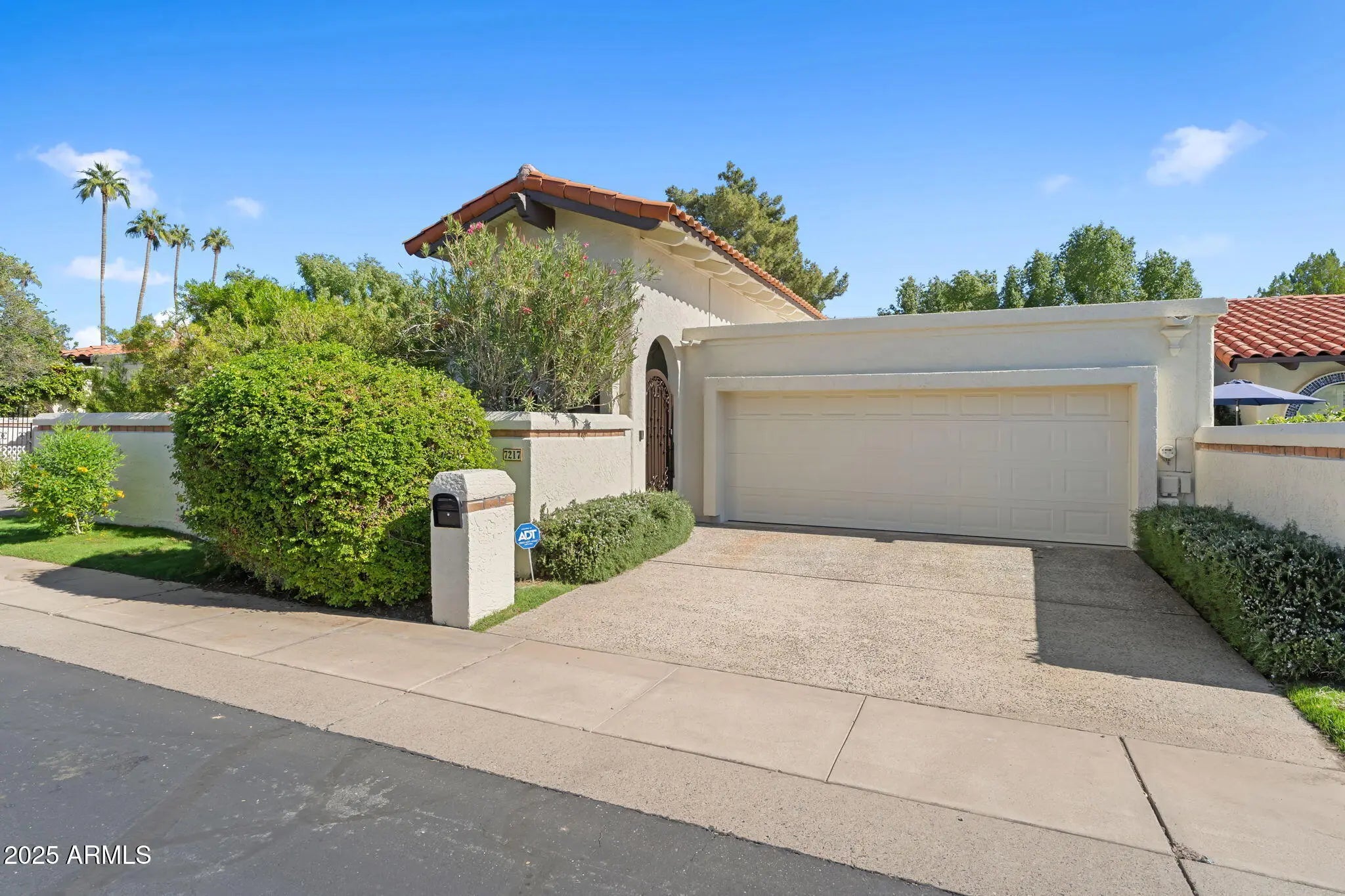 Photo of Listing #6950984