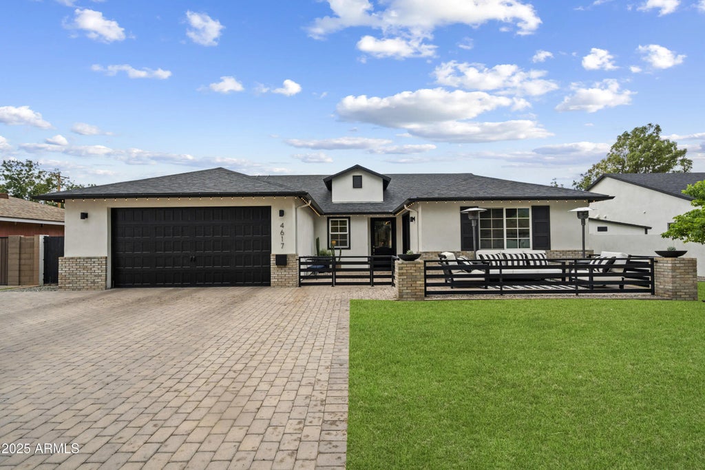 4617 E Cambridge Avenue, Phoenix