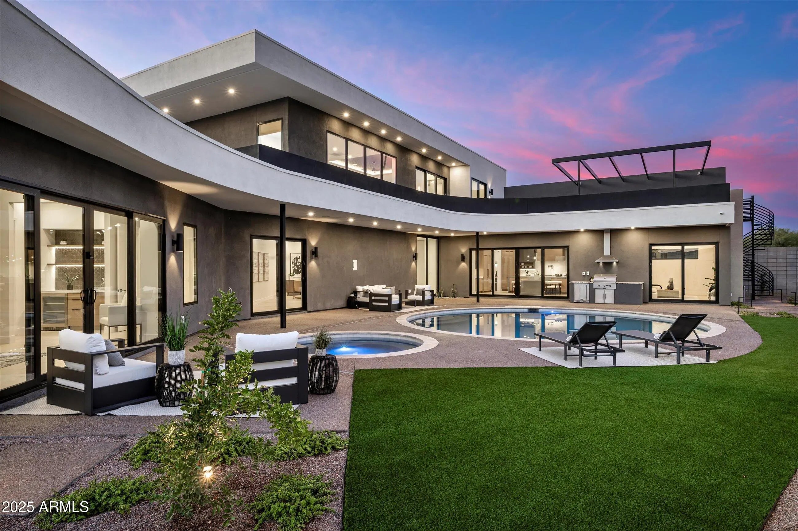 Photo of Listing #6945732