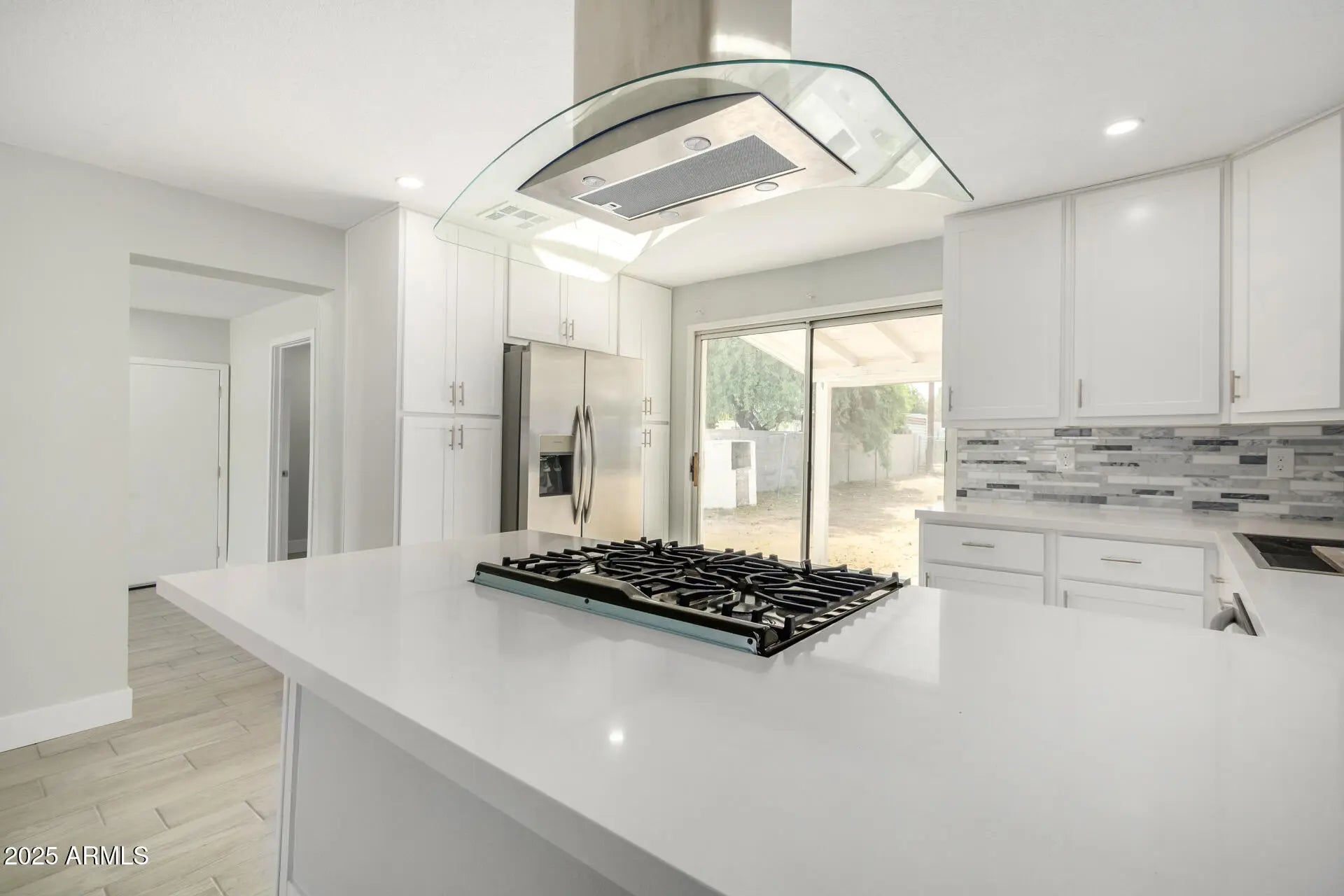 Photo of Listing #6940243