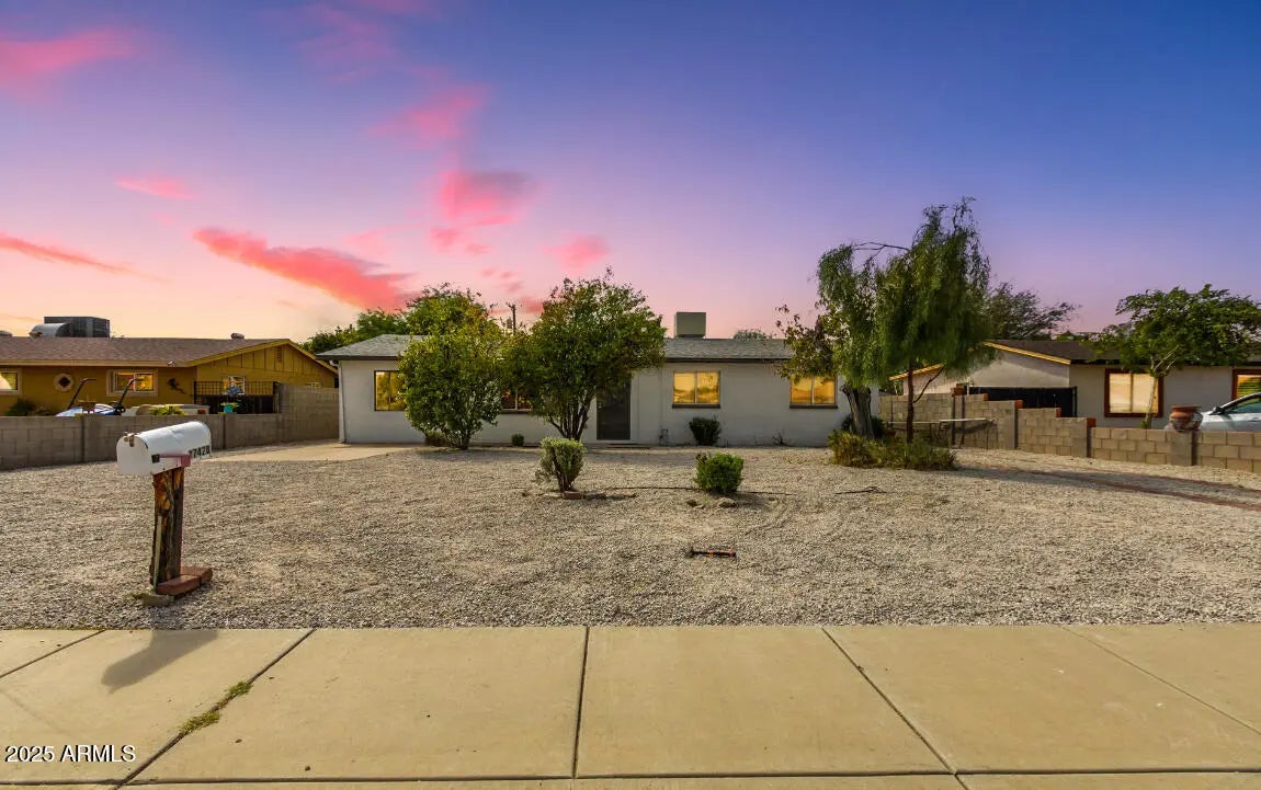 Photo of Listing #6940243