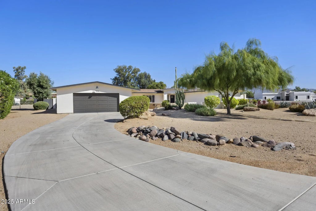 7836 E Davenport Drive, Scottsdale