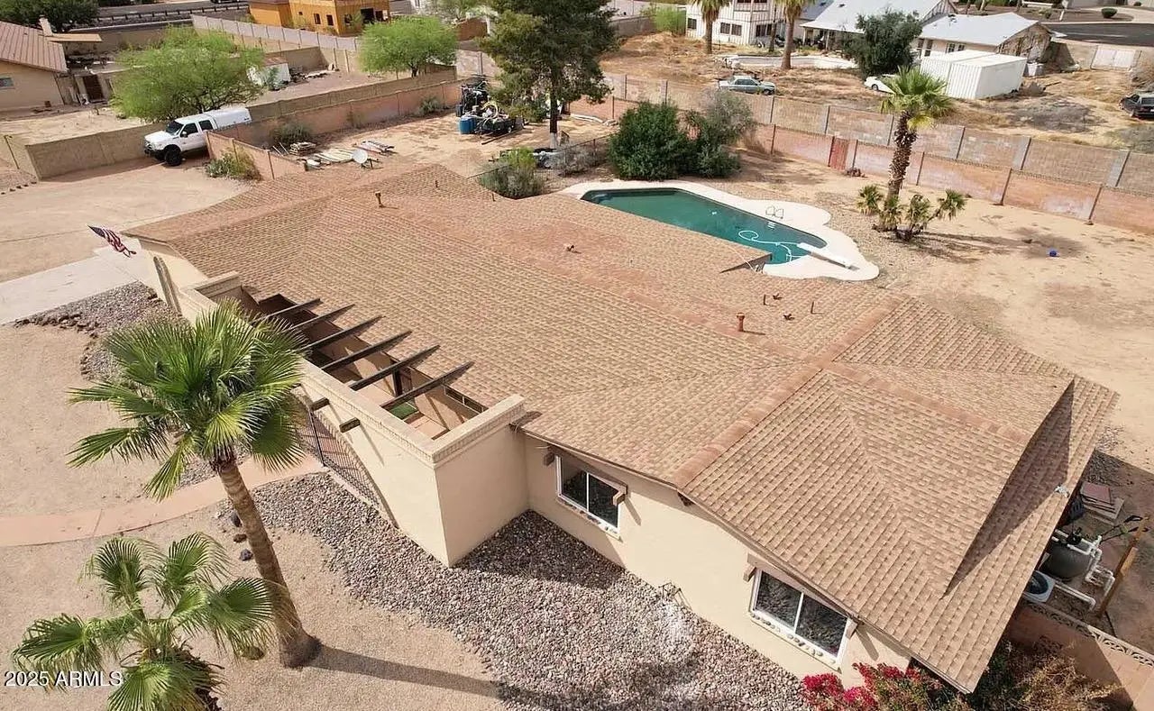 Photo of Listing #6940959