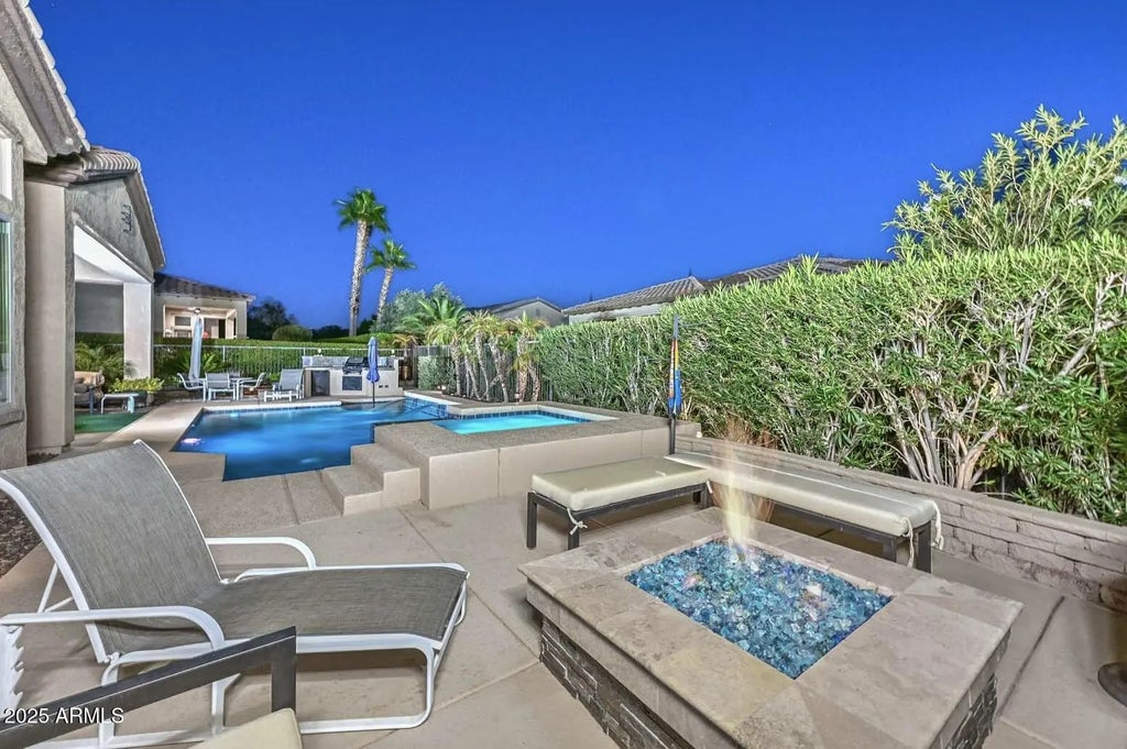 12477 W Fetlock Trail, Peoria