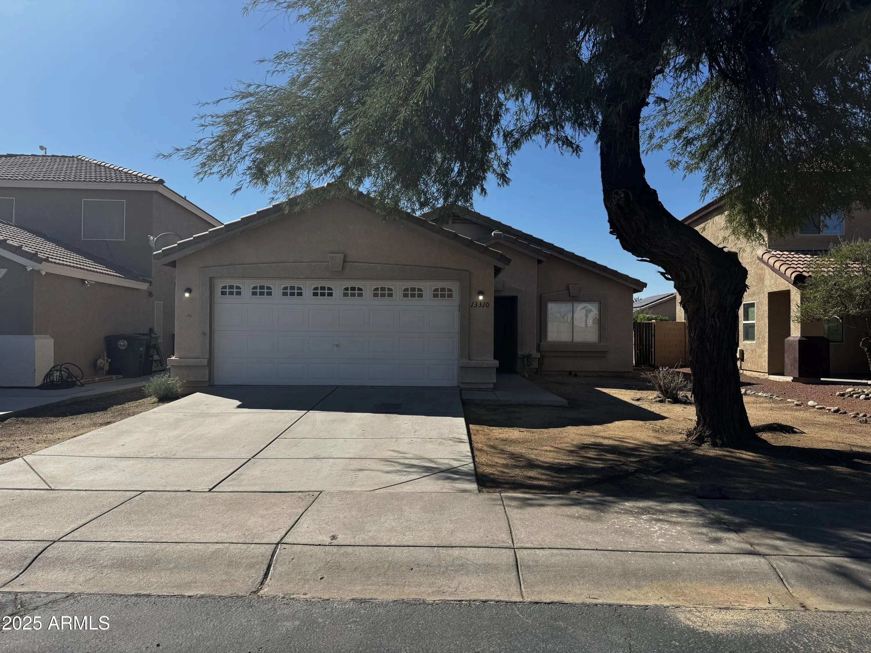 Photo of Listing #6939612