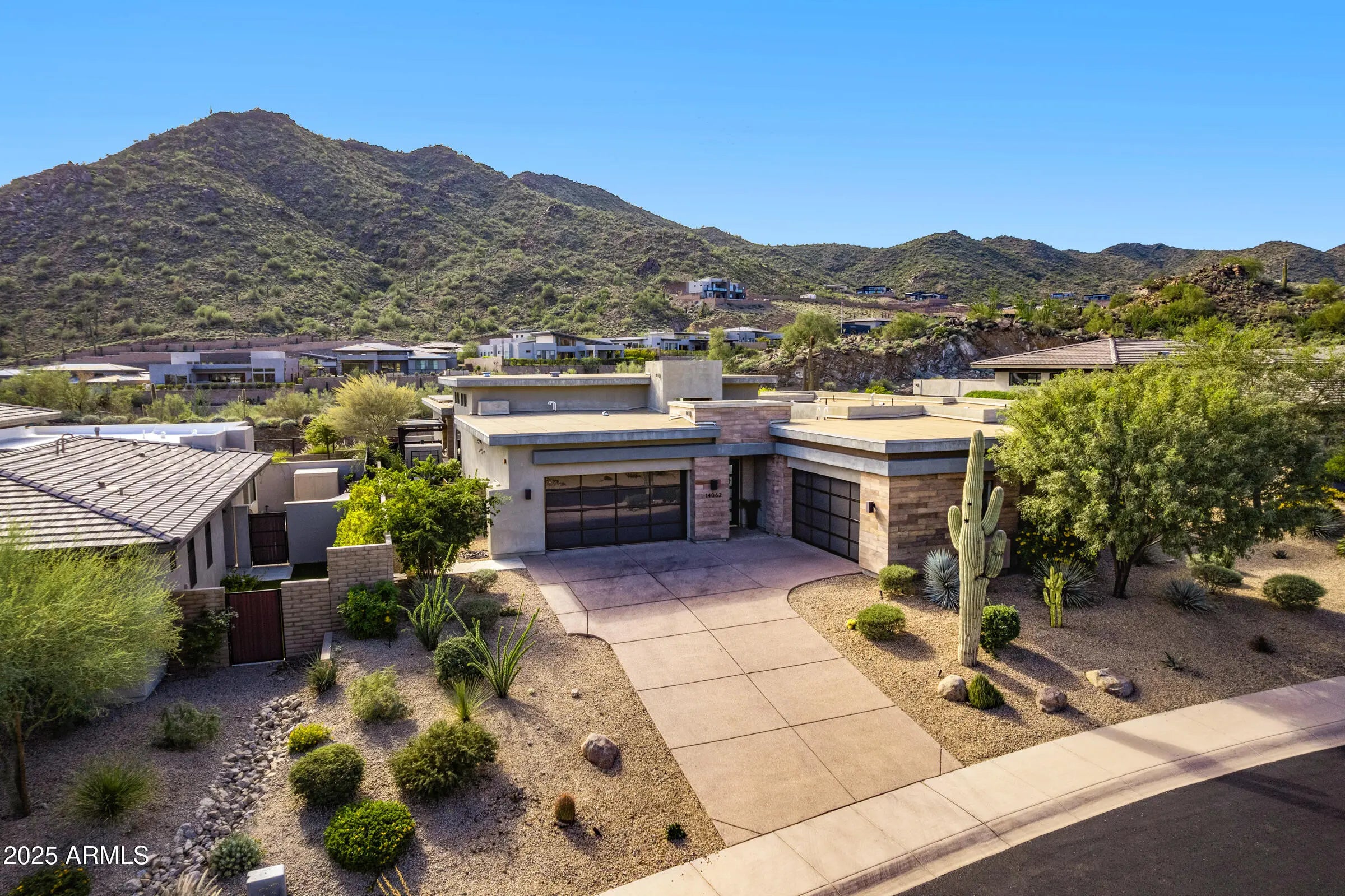 Photo of Listing #6940728