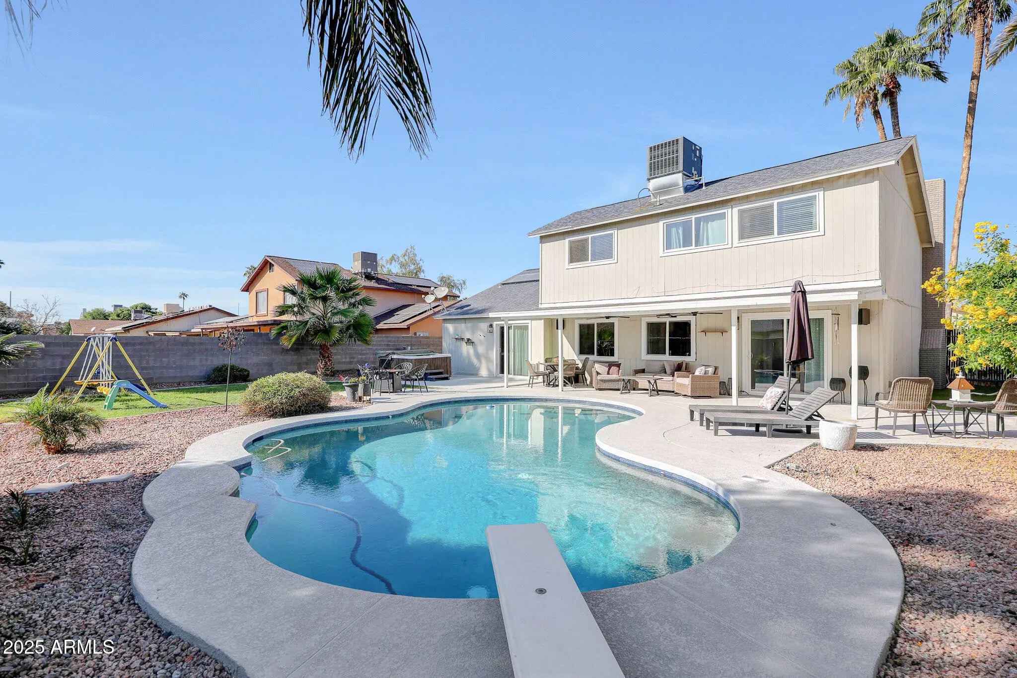 Photo of Listing #6939685