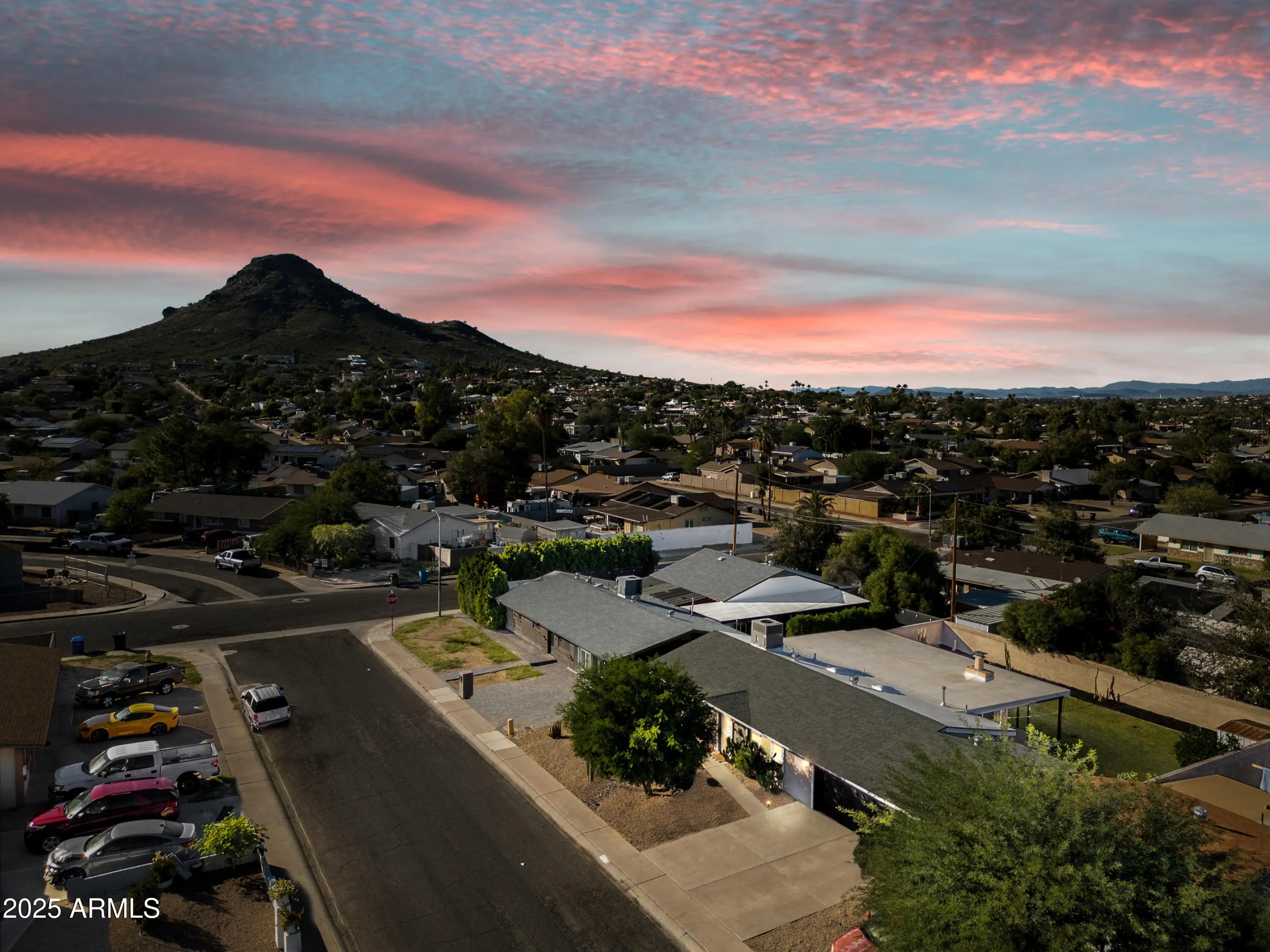 Photo of Listing #6940954