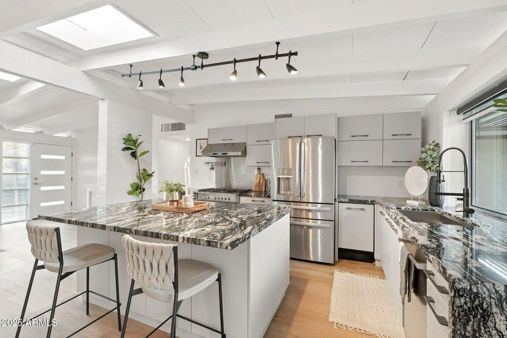 5809 N 10th Place, Phoenix