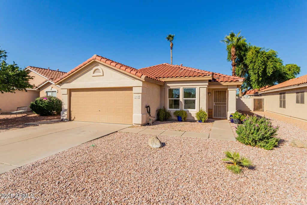 5718 E Flower Circle, Mesa