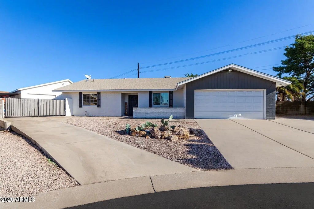 7552 E Elena Circle, Mesa
