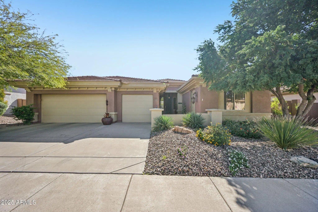 41725 N Golf Crest Road, Anthem