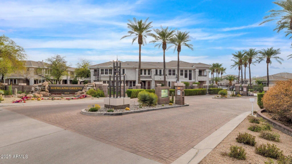 15221 N Clubgate Drive (unit 2041), Scottsdale