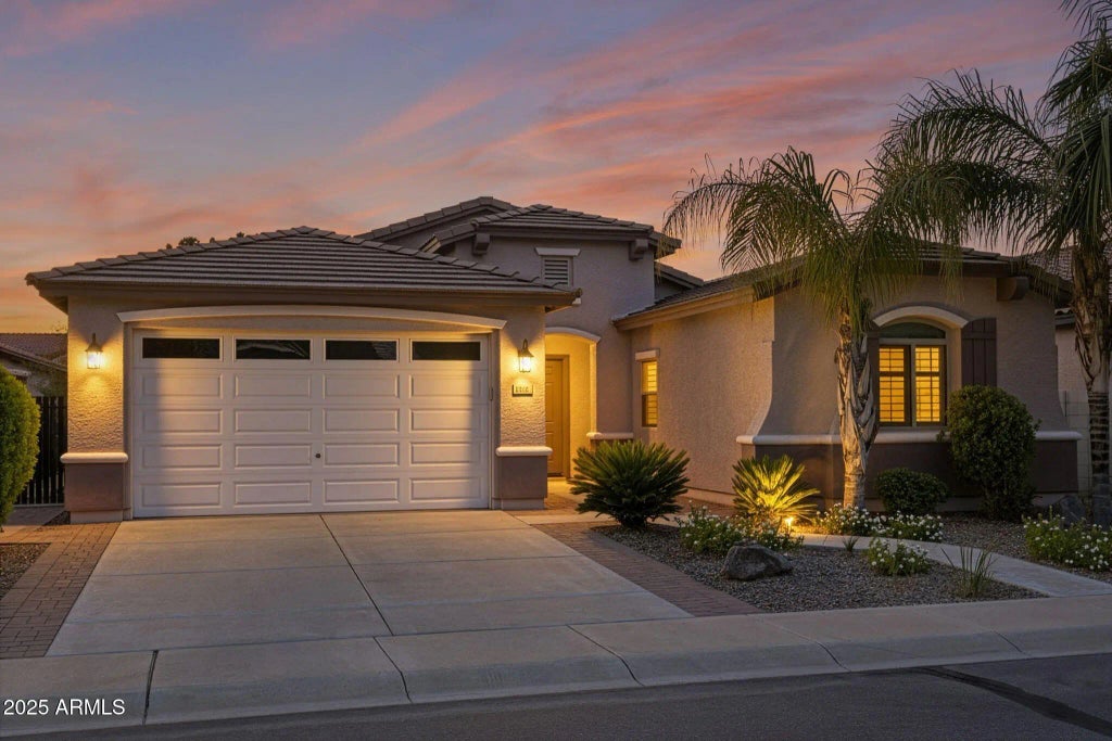 2736 E Sourwood Drive, Gilbert