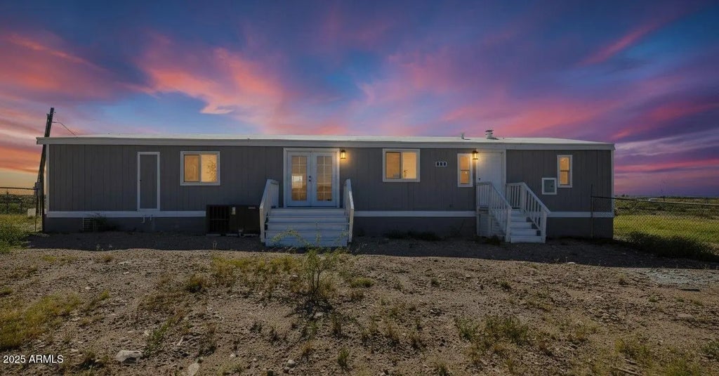 25100 E Lori Road, Benson