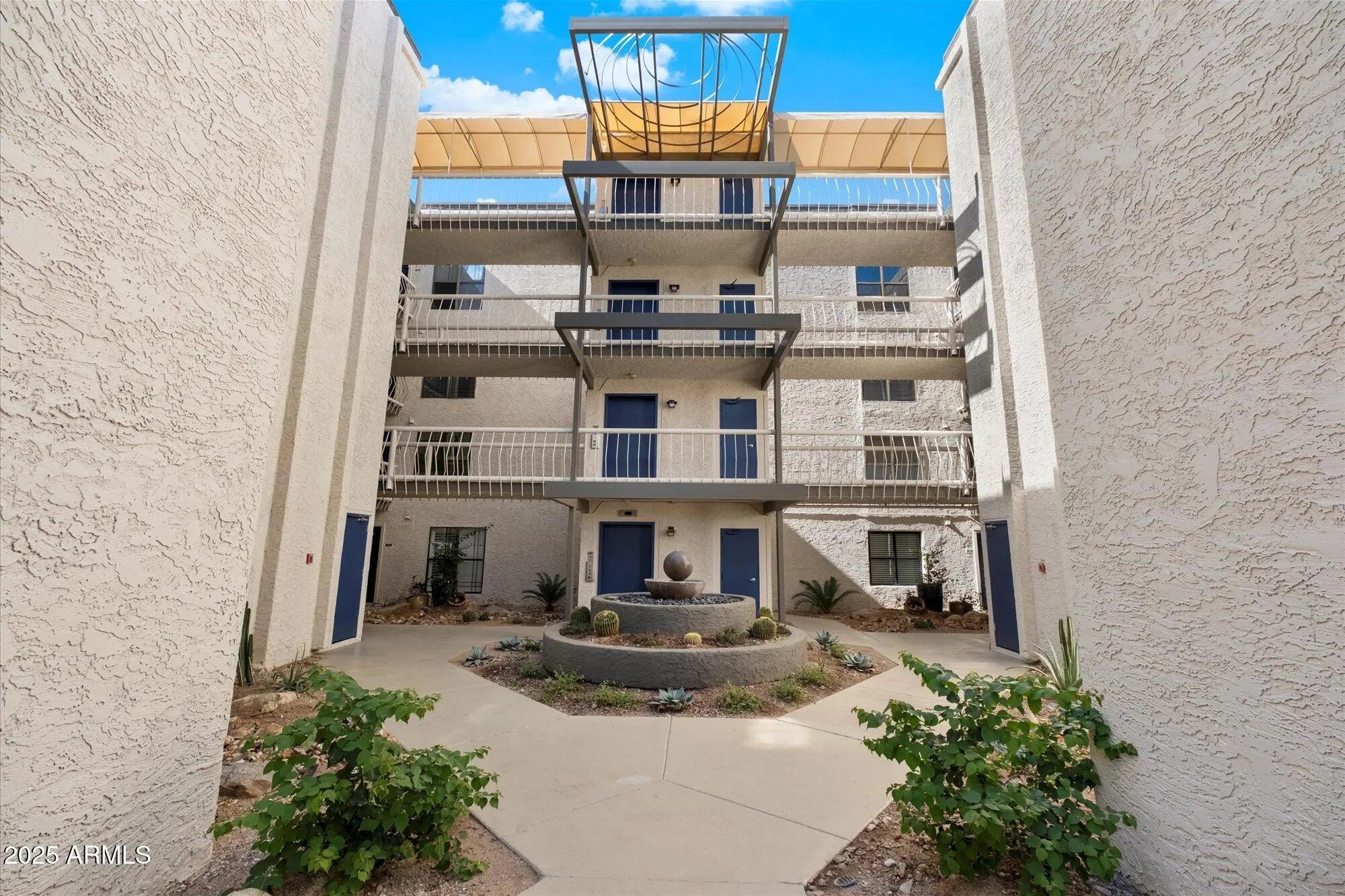 Photo of Listing #6944100