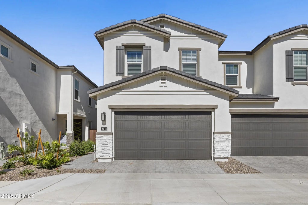 5018 E Hartford Avenue, Scottsdale