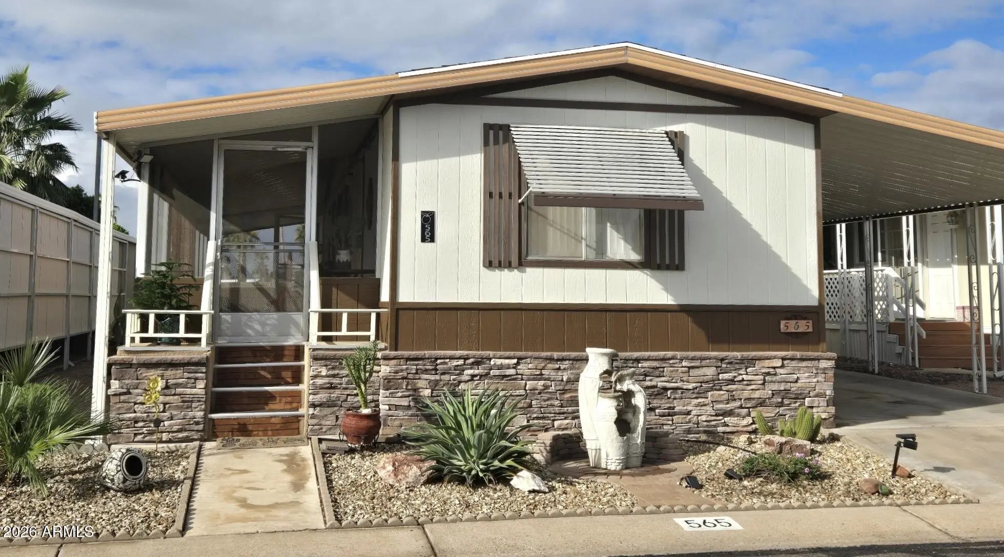 Photo of Listing #6941156