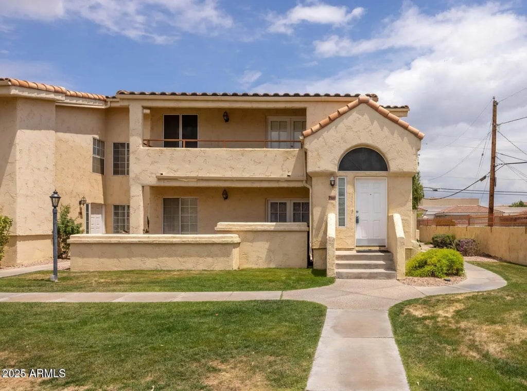 1333 E Morten Avenue (unit 230), Phoenix