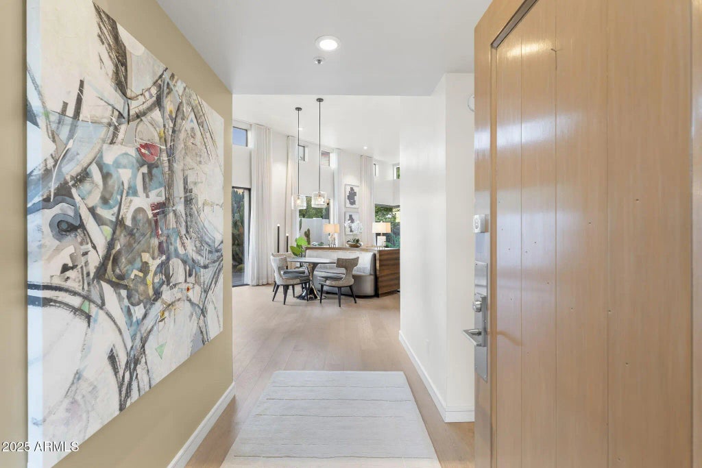 5101 N Casa Blanca Drive (unit 317), Paradise Valley