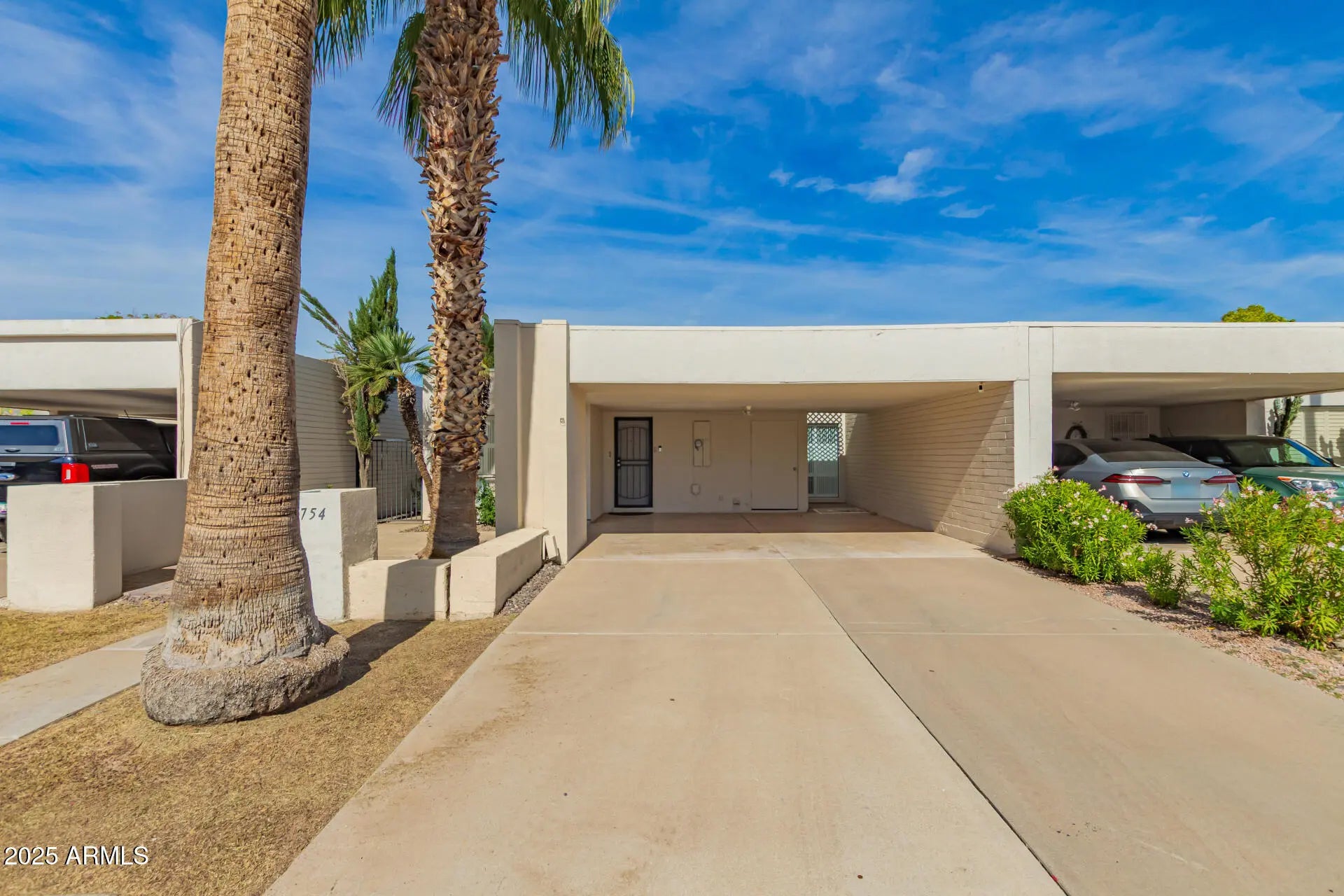 Photo of Listing #6942335