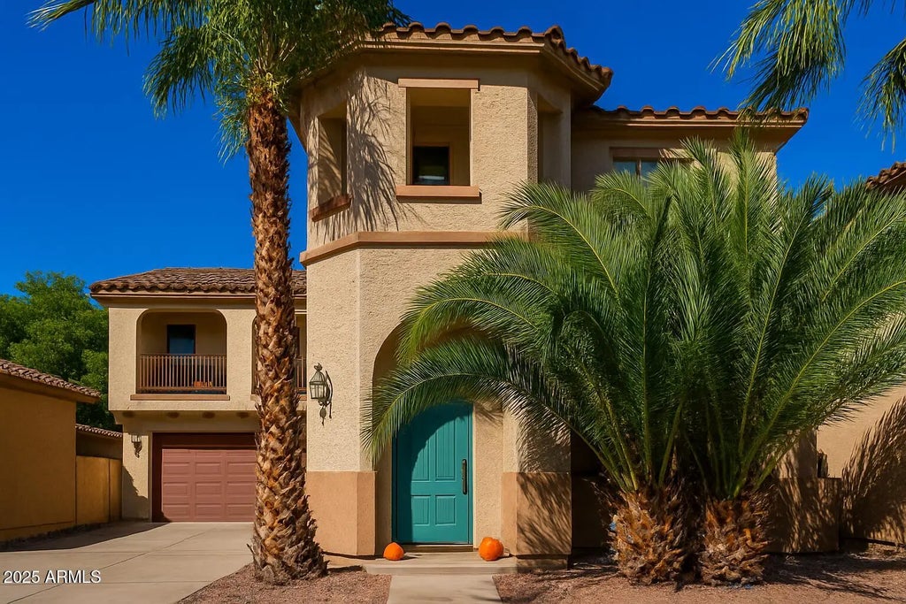 3802 E Chickadee Road, Gilbert