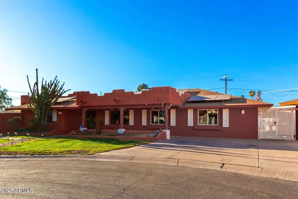 490 N Vine Street, Chandler