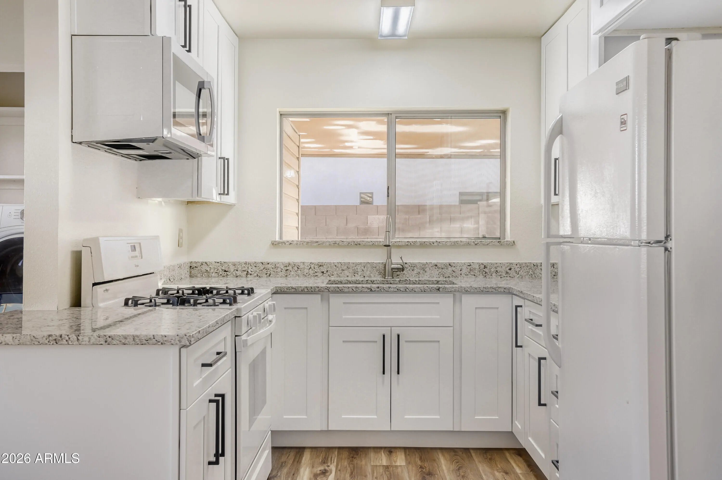 Photo of Listing #6940279