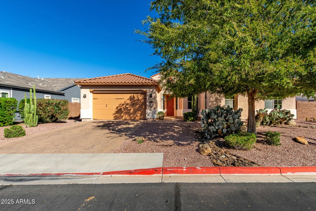 3858 E Ellis Street, Mesa