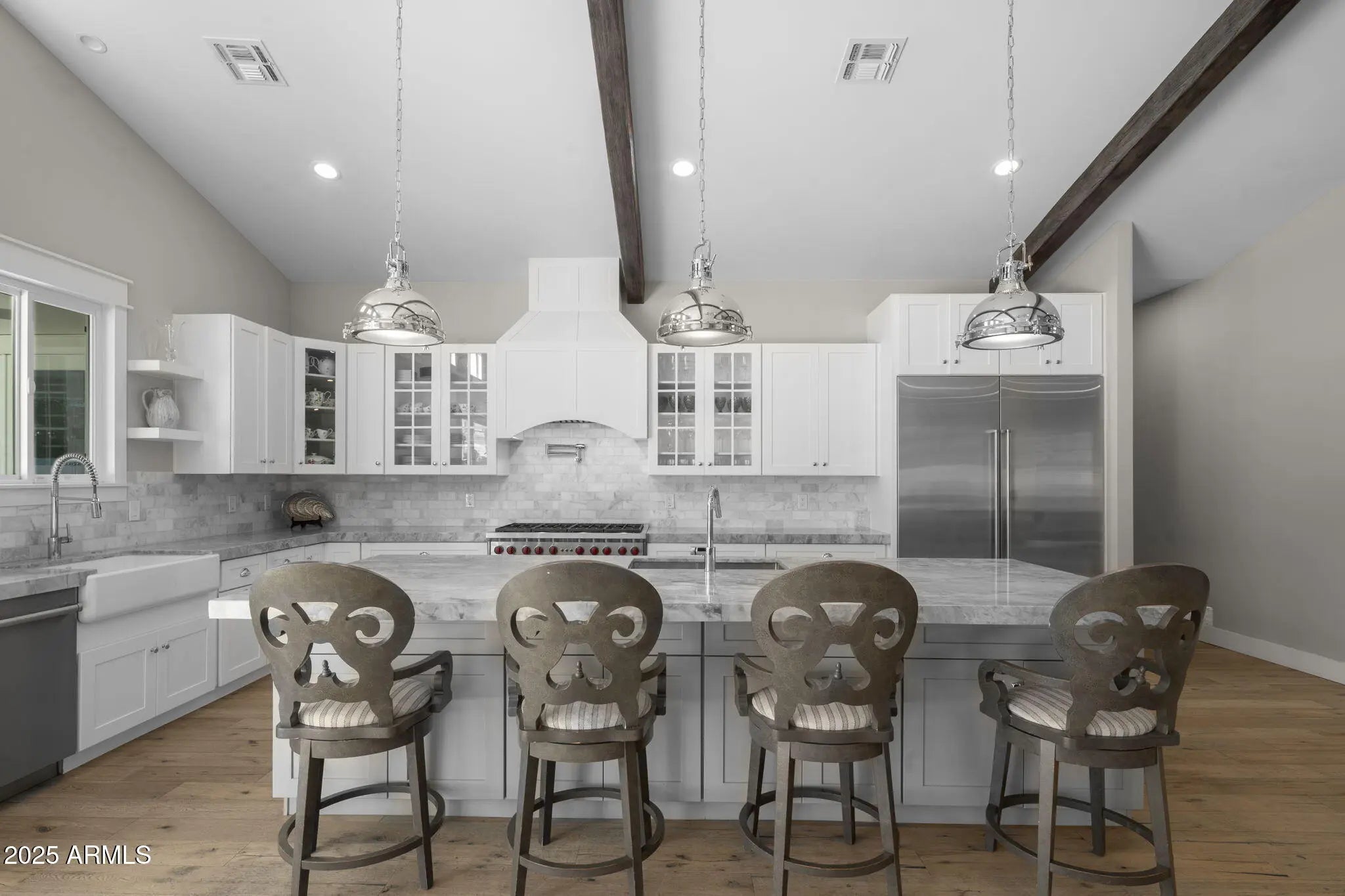 Photo of Listing #6940315