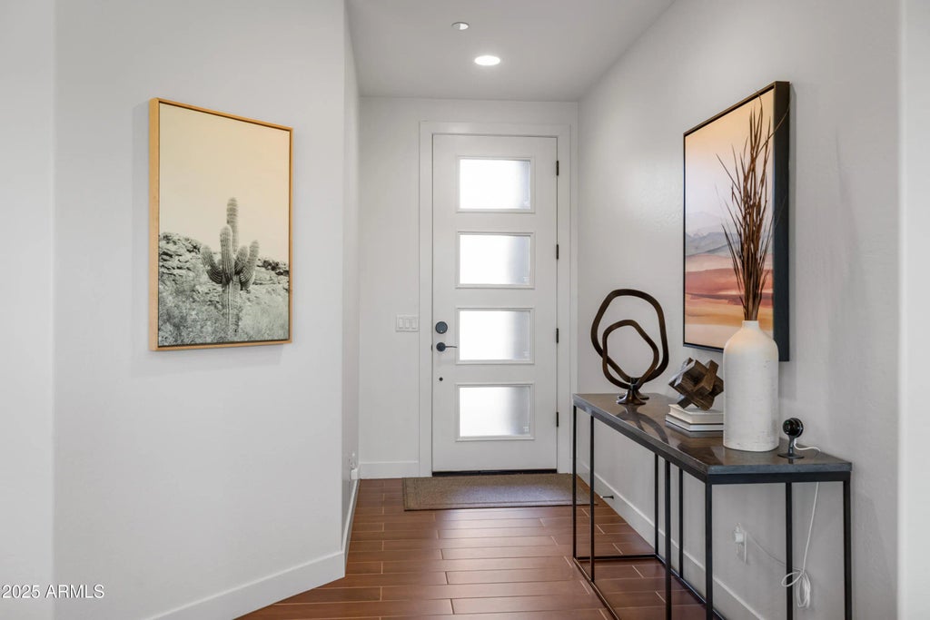 10260 E White Feather Lane (unit 1050), Scottsdale