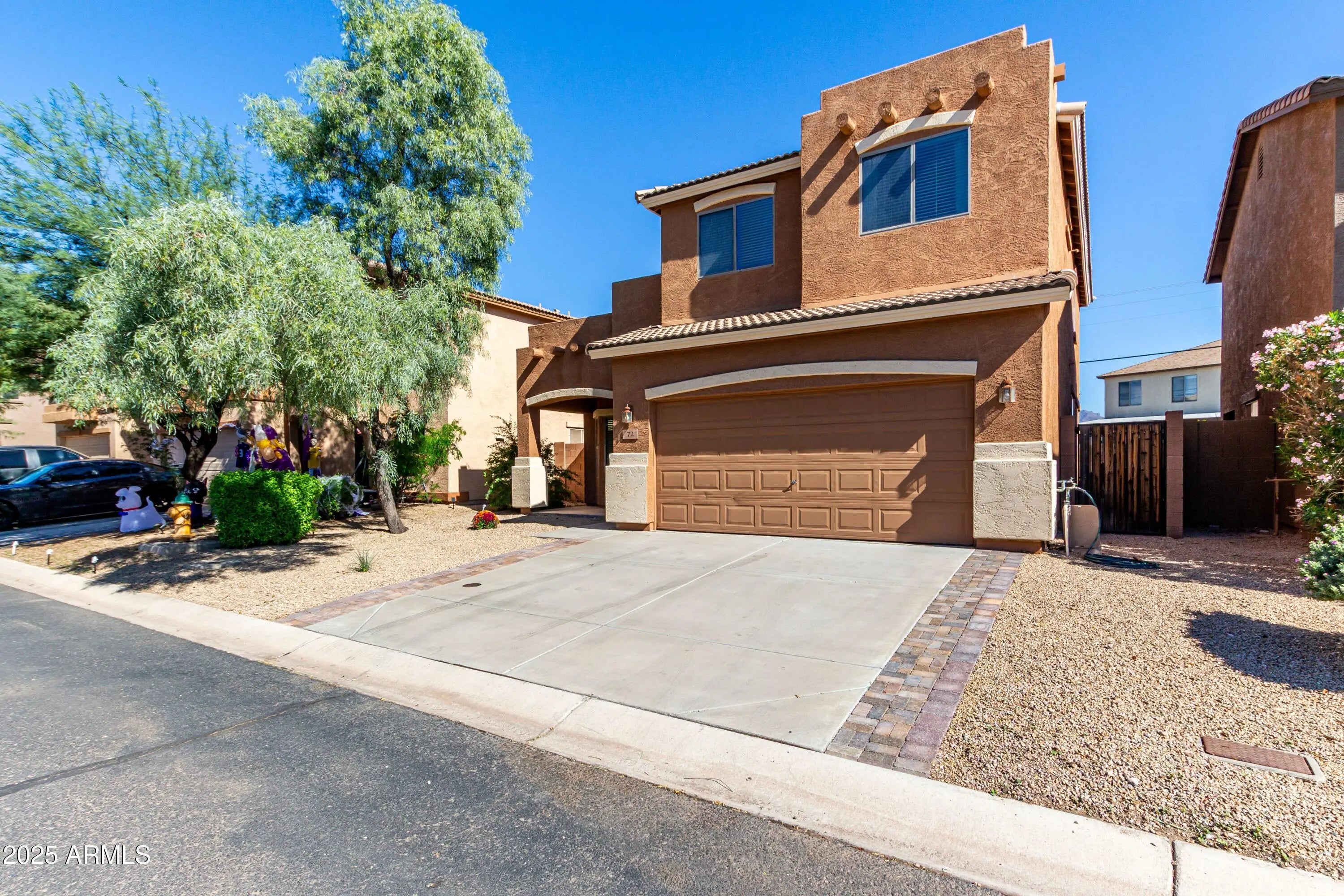 Photo of Listing #6940606