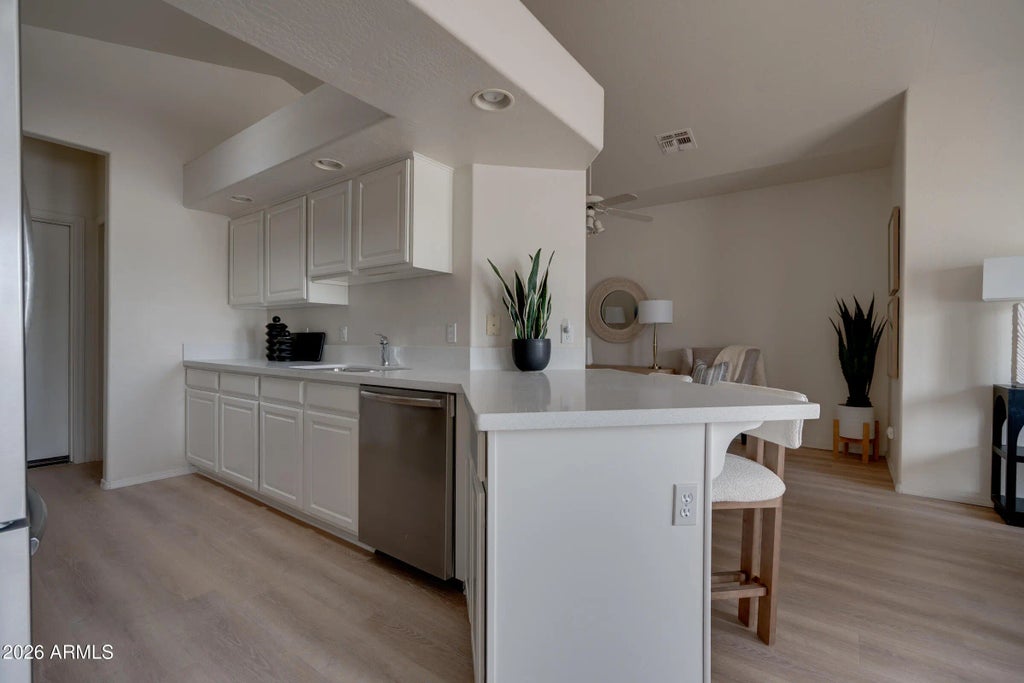 320 S 70th Street (unit 8), Mesa