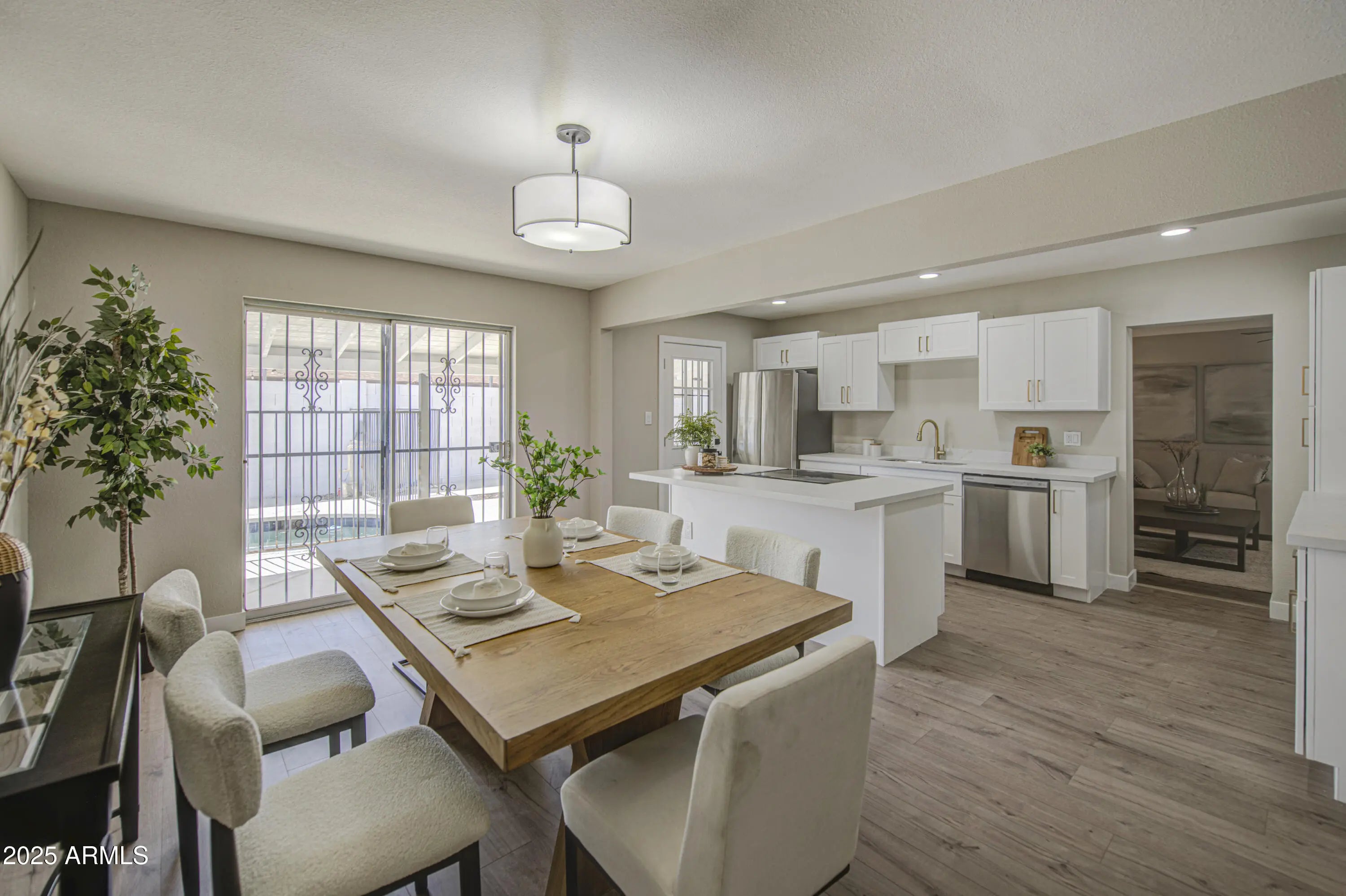 Photo of Listing #6940517