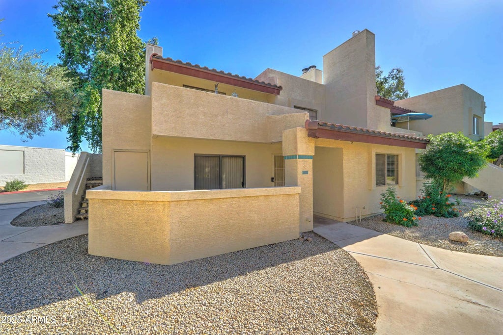 2020 W Union Hills Drive (unit 127), Phoenix