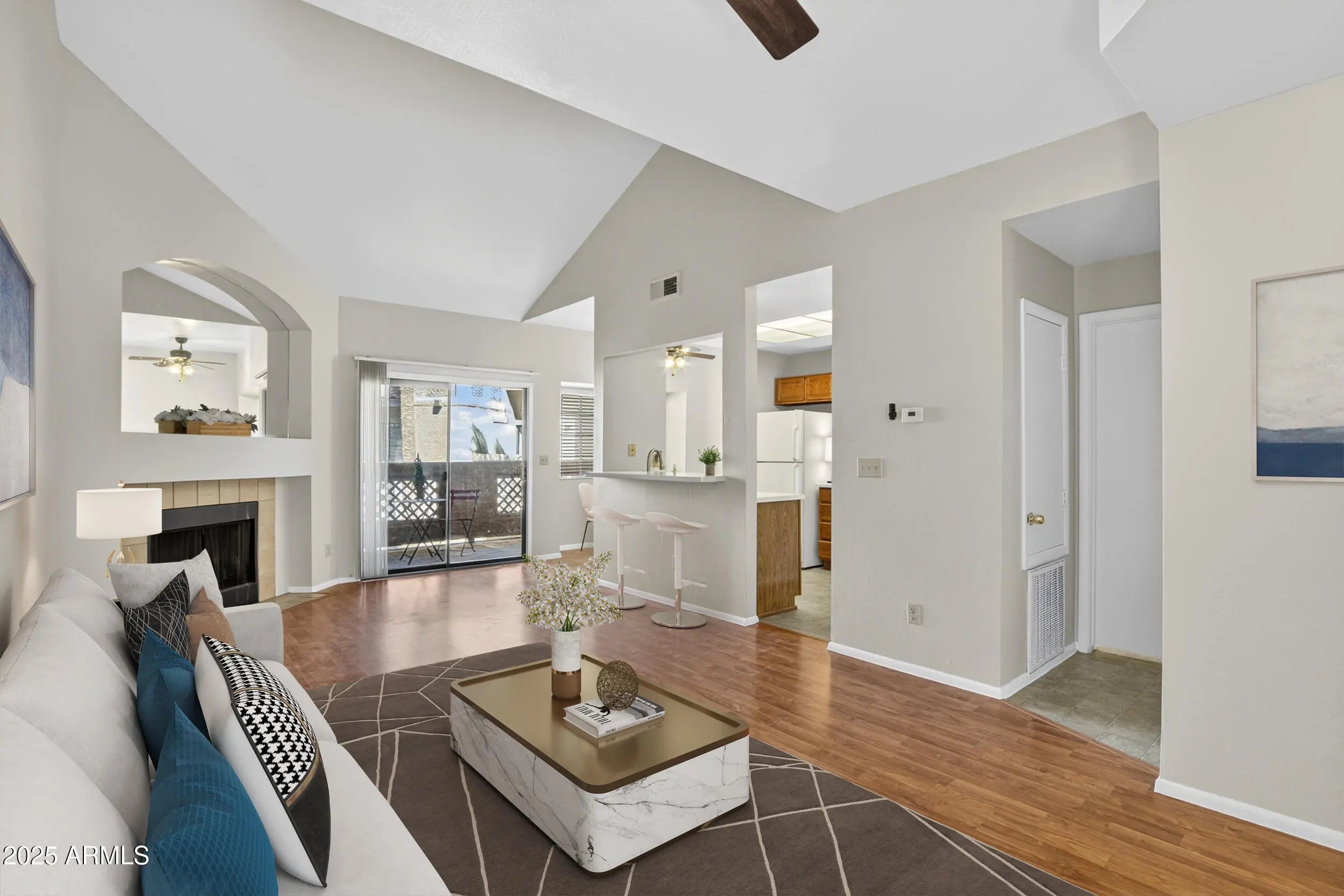 Photo of Listing #6940817