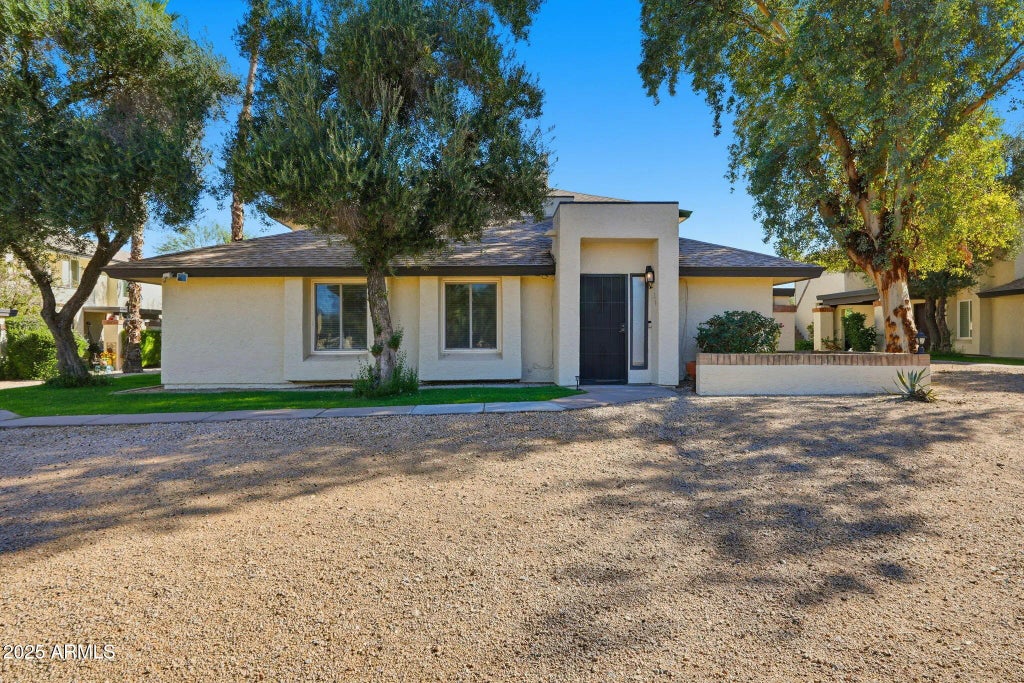 774 E Eugie Avenue, Phoenix