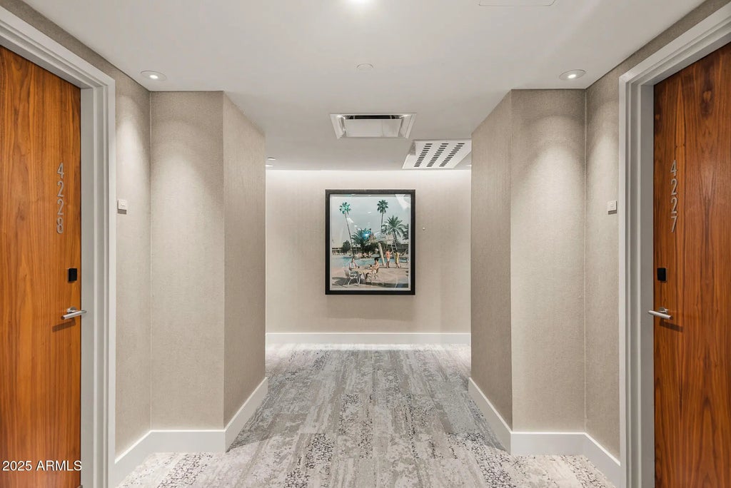 5455 E Lincoln Drive (unit 2021), Paradise Valley