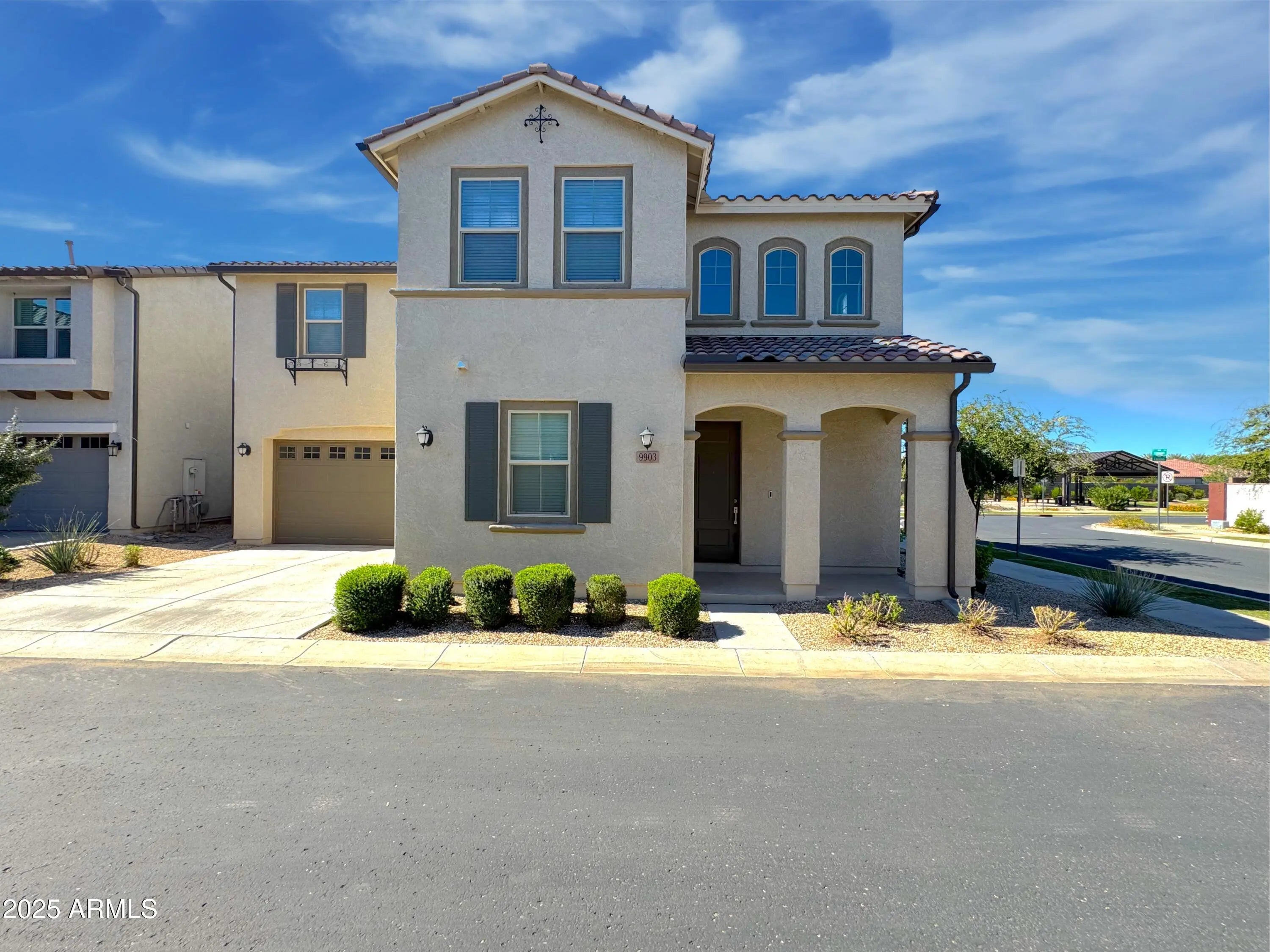 Photo of Listing #6940669