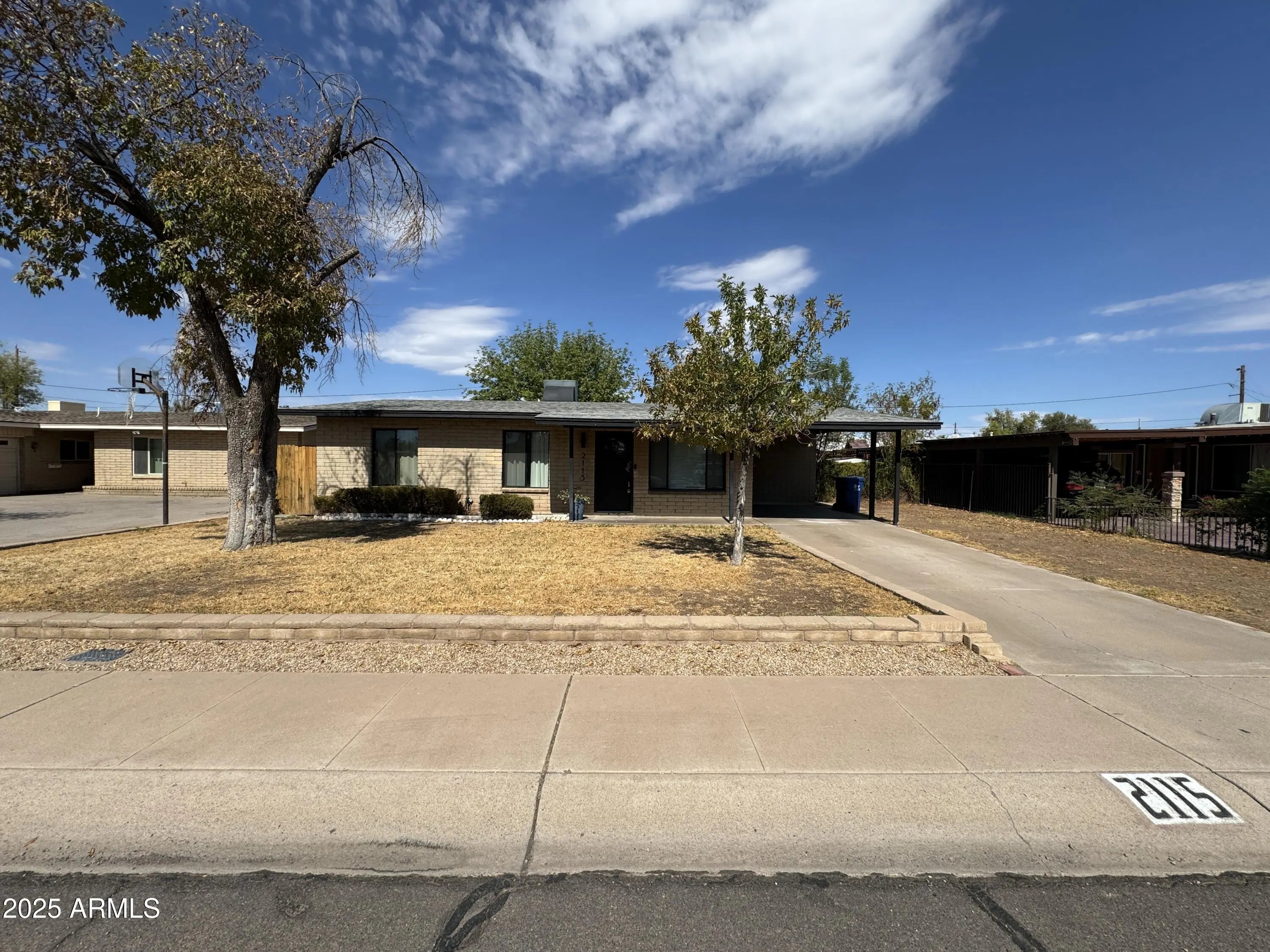 Photo of Listing #6940683